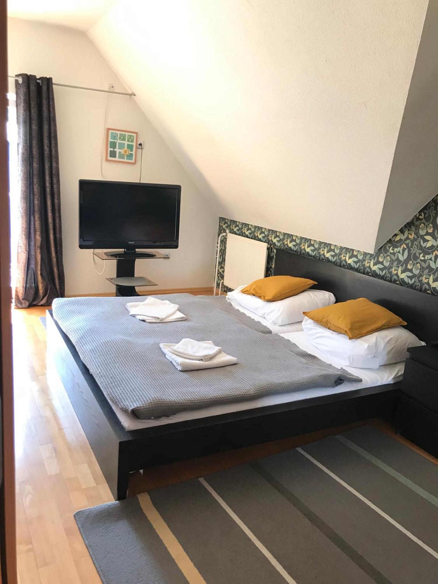 Hotel Orlan Bratislava Ngoại thất bức ảnh